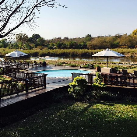 Sabie River Bush Lodge เฮซีวิว ภายนอก รูปภาพ