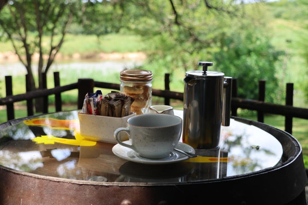 Sabie River Bush Lodge เฮซีวิว ภายนอก รูปภาพ