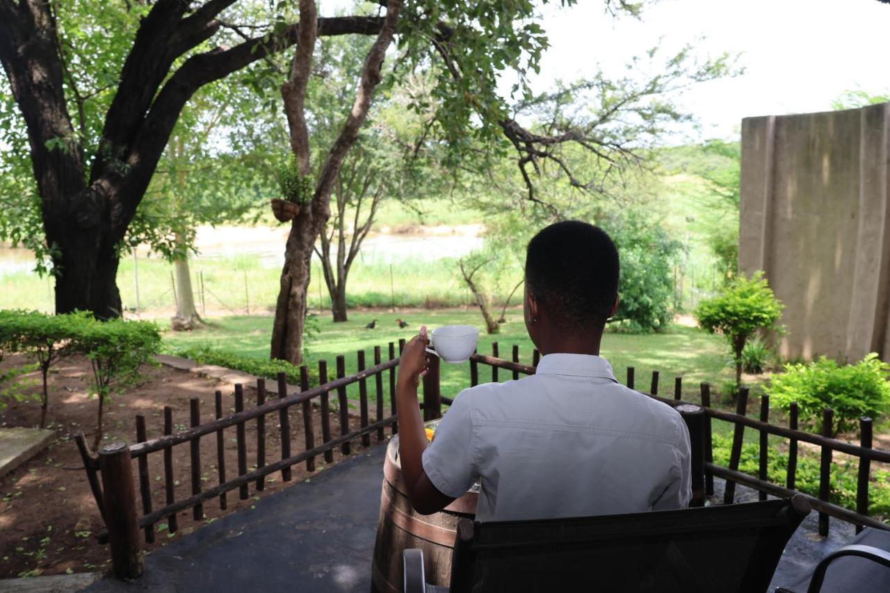 Sabie River Bush Lodge เฮซีวิว ภายนอก รูปภาพ