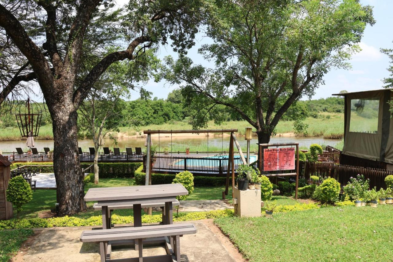 Sabie River Bush Lodge เฮซีวิว ภายนอก รูปภาพ