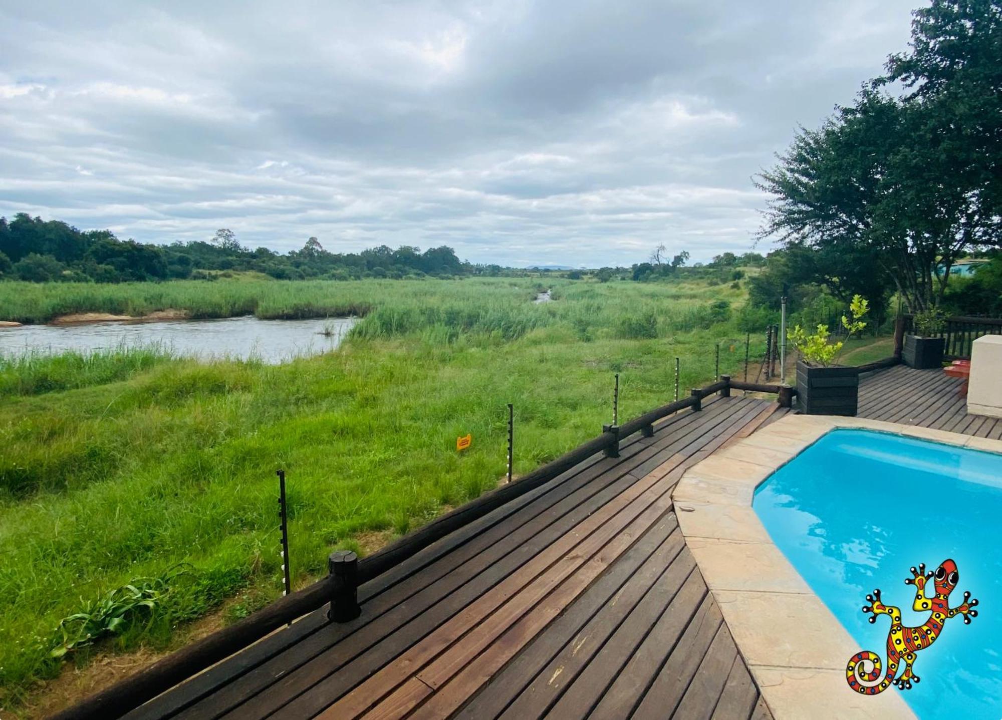Sabie River Bush Lodge เฮซีวิว ภายนอก รูปภาพ