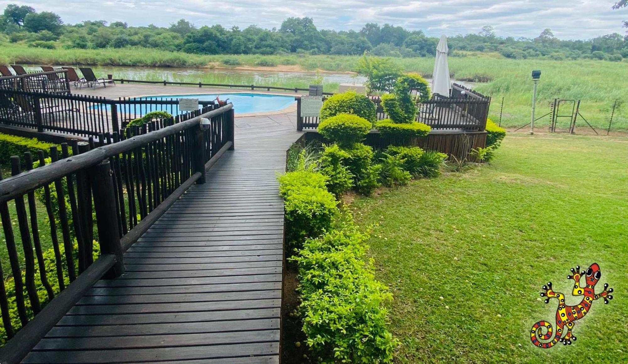 Sabie River Bush Lodge เฮซีวิว ภายนอก รูปภาพ