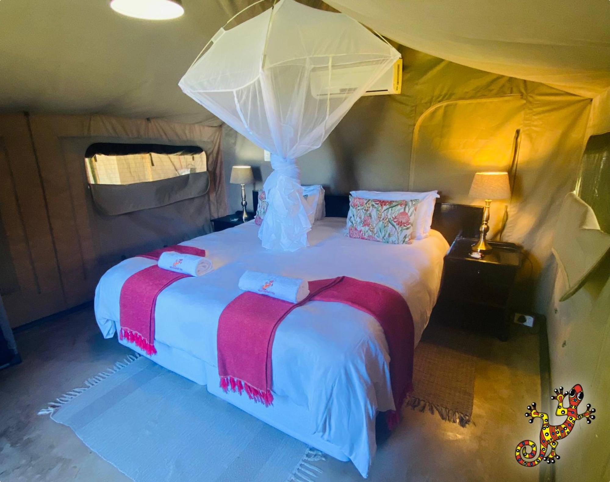 Sabie River Bush Lodge เฮซีวิว ภายนอก รูปภาพ